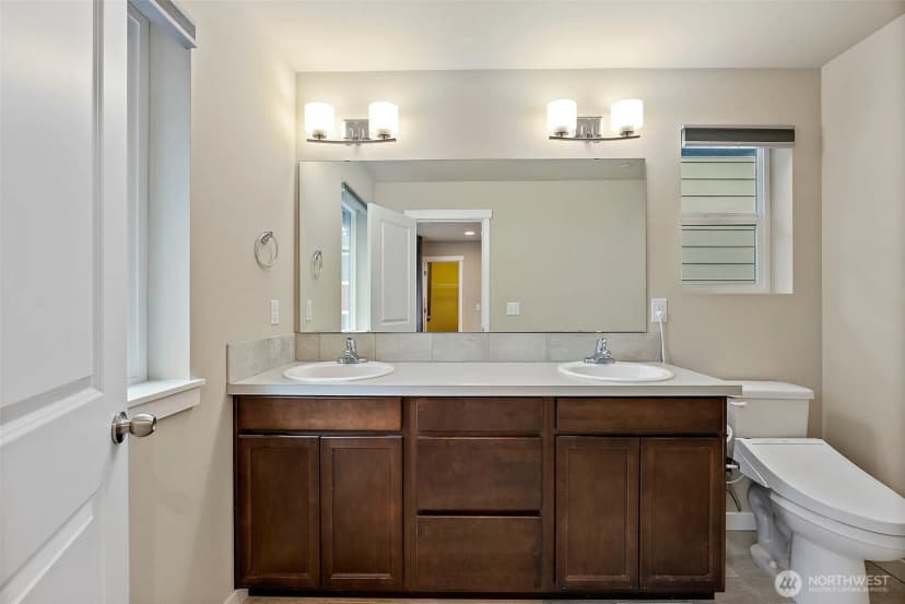 Property photo for 2585 Filbert Avenue, Bremerton photo 18