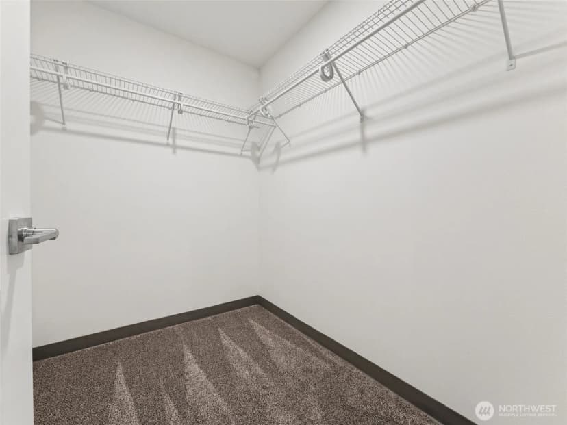 Property photo for 13847 32nd Lane S, Tukwila photo 21