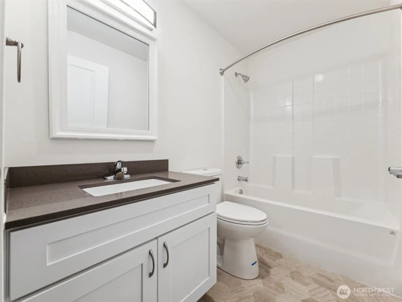Property photo for 13847 32nd Lane S, Tukwila photo 22