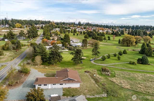Property photo for 2312 Fairway Lane, Oak Harbor photo 4