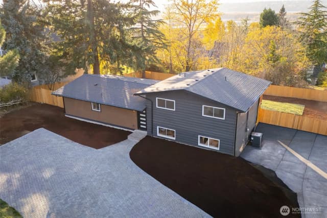 Property photo for 16425 Benson Road S, Renton
