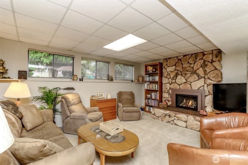 Property photo for 29419 4th Avenue S, Federal Way photo 28
