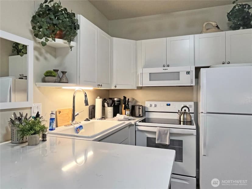 Property photo for 250 Tucker Avenue #24, Friday Harbor photo 6