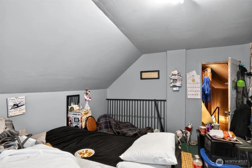 Property photo for 11941 Schold Road Nw, Silverdale photo 8