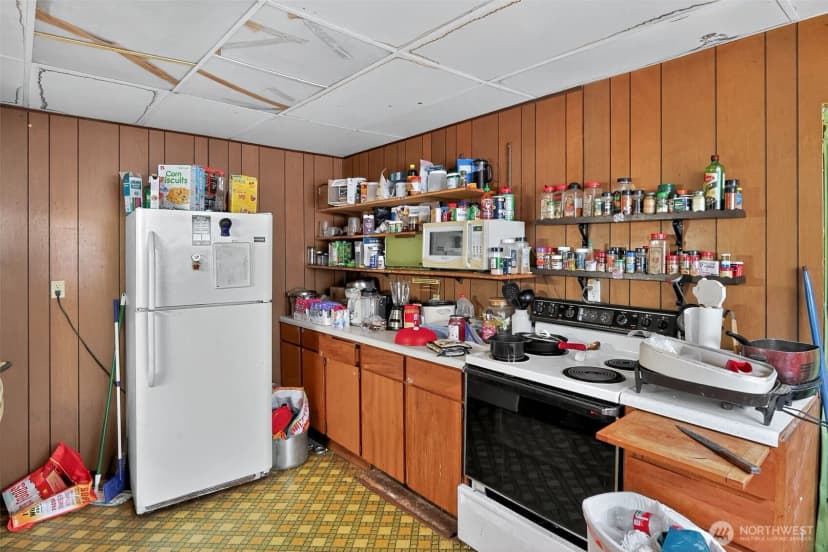 Property photo for 11941 Schold Road Nw, Silverdale photo 3