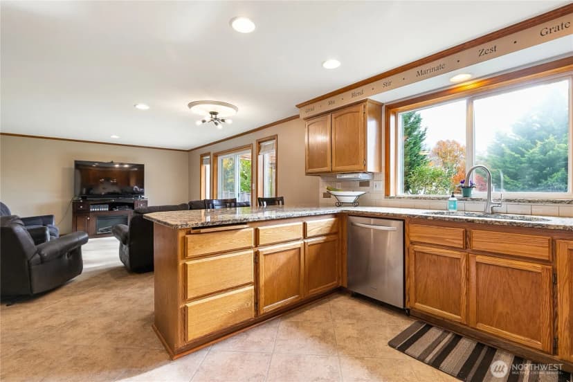 Property photo for 1136 N Cascade Court, Lynden photo 13
