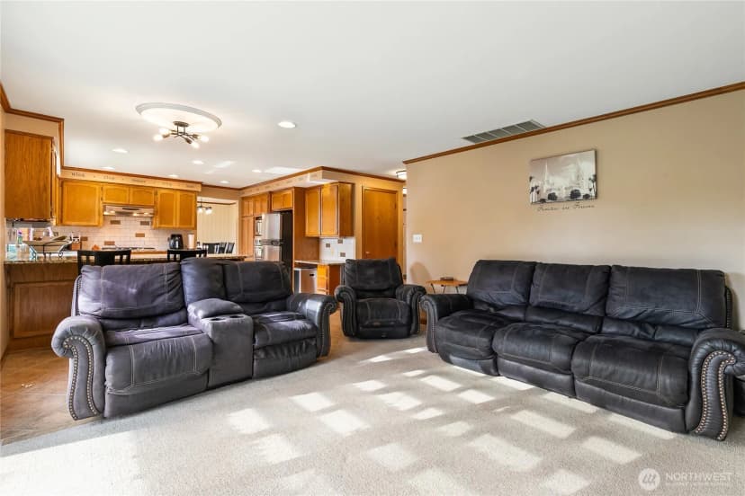 Property photo for 1136 N Cascade Court, Lynden photo 11