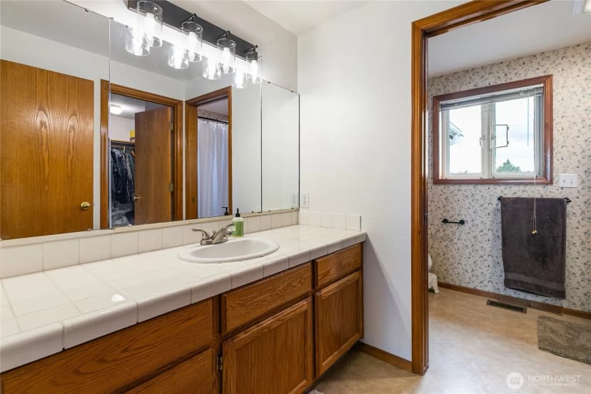 Property photo for 1136 N Cascade Court, Lynden photo 27