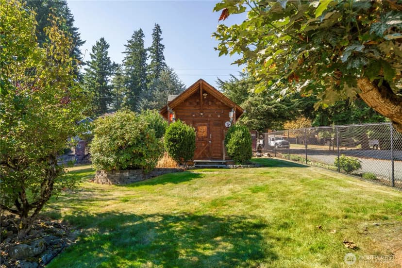Property photo for 923 187th Avenue E, Lake Tapps photo 34