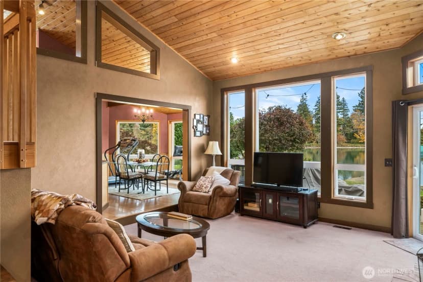Property photo for 923 187th Avenue E, Lake Tapps photo 20
