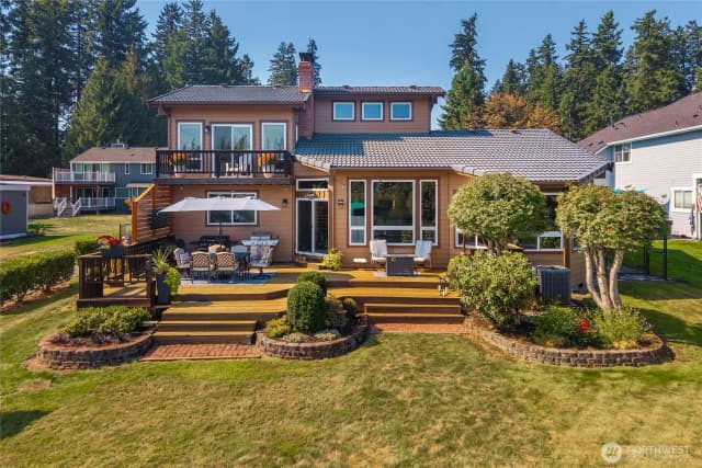 Property photo for 923 187th Avenue E, Lake Tapps photo 5