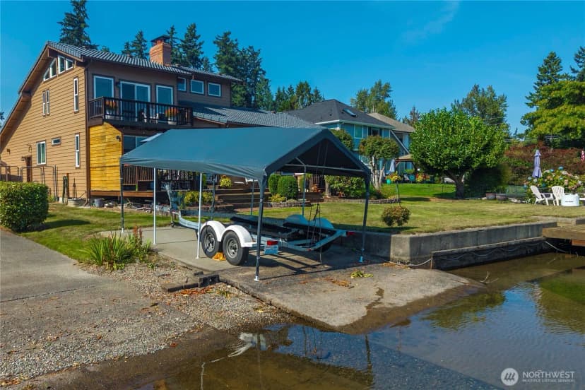 Property photo for 923 187th Avenue E, Lake Tapps photo 8