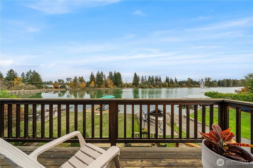 Property photo for 923 187th Avenue E, Lake Tapps photo 21