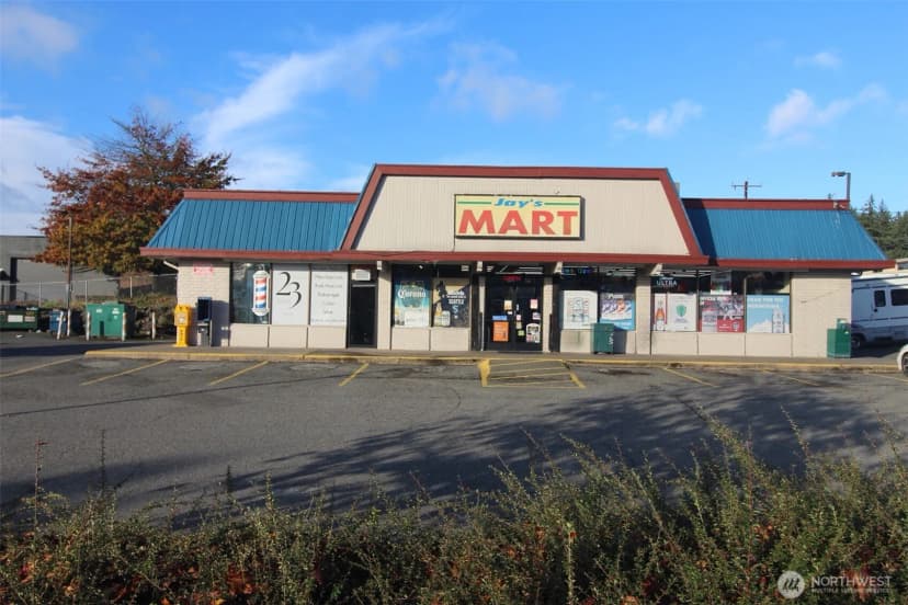 Property photo for 15805 1st Avenue S, Burien
