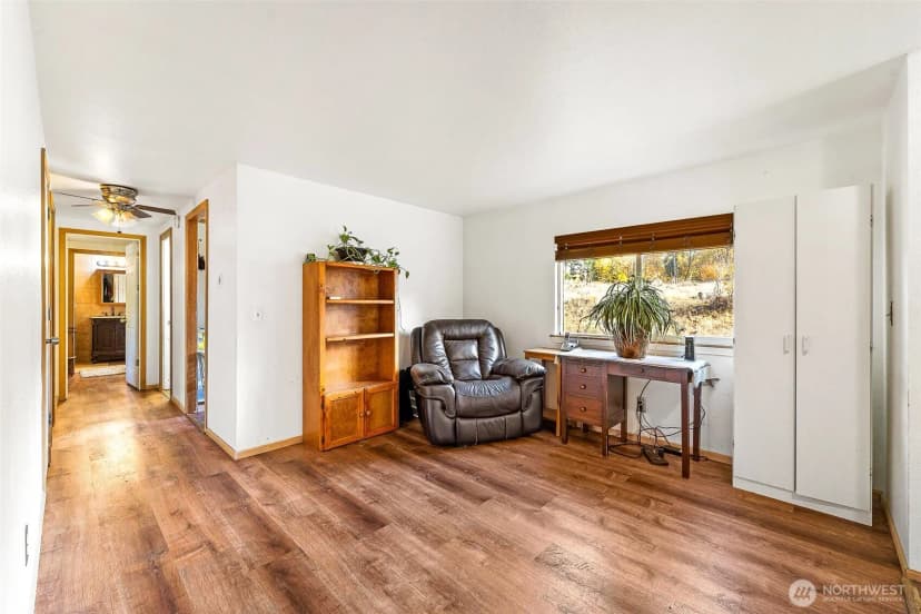 Property photo for 38013 26th Avenue S, Roy photo 14