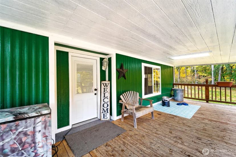 Property photo for 38013 26th Avenue S, Roy photo 4