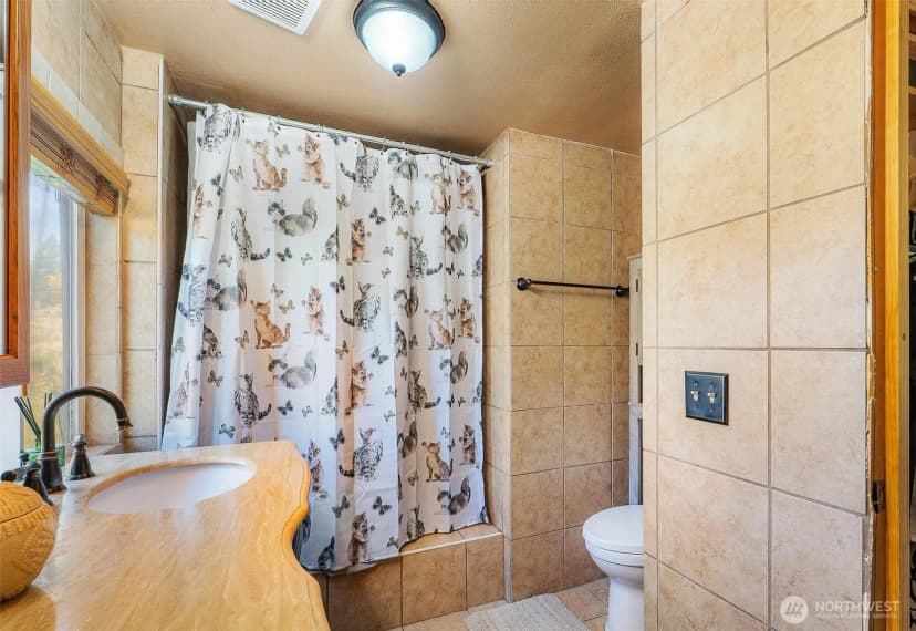 Property photo for 38013 26th Avenue S, Roy photo 18
