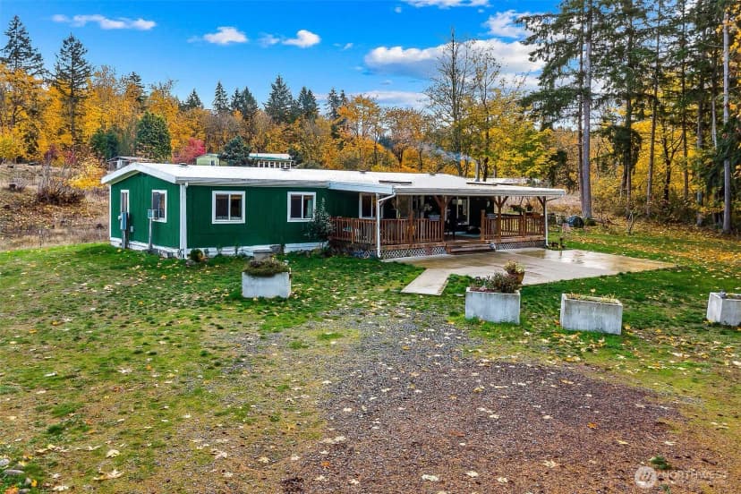 Property photo for 38013 26th Avenue S, Roy photo 3
