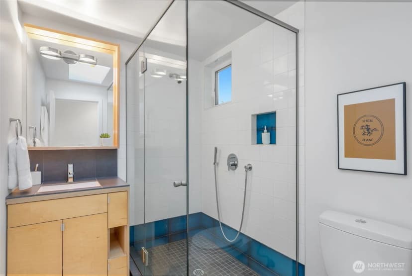 Property photo for 418 19th Avenue E #b, Seattle photo 25