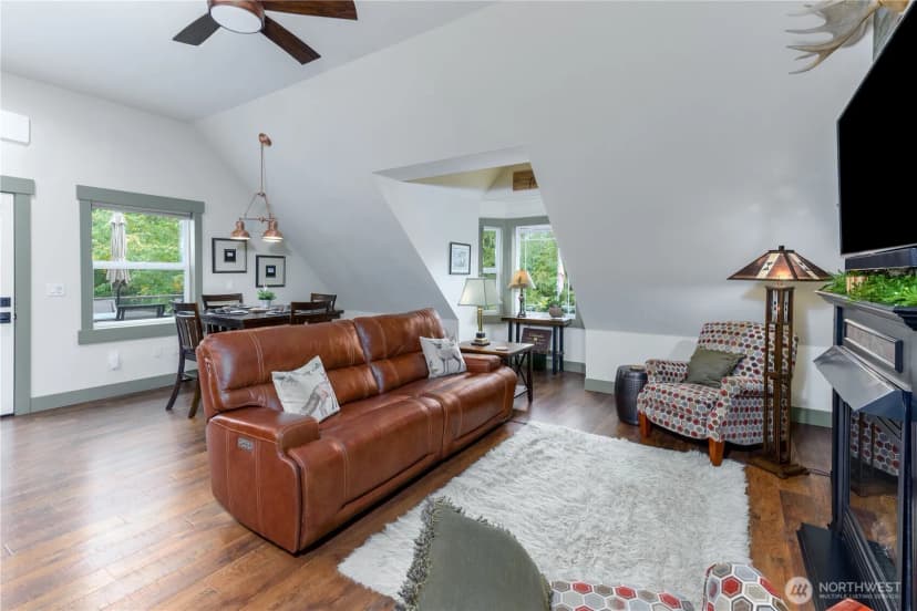 Property photo for 211 Yellow Brick Road, Sequim photo 25