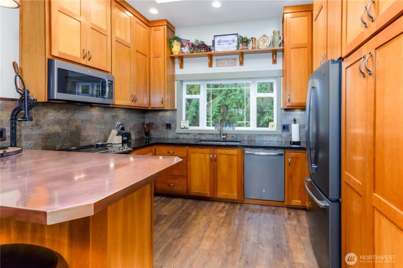 Property photo for 211 Yellow Brick Road, Sequim photo 27