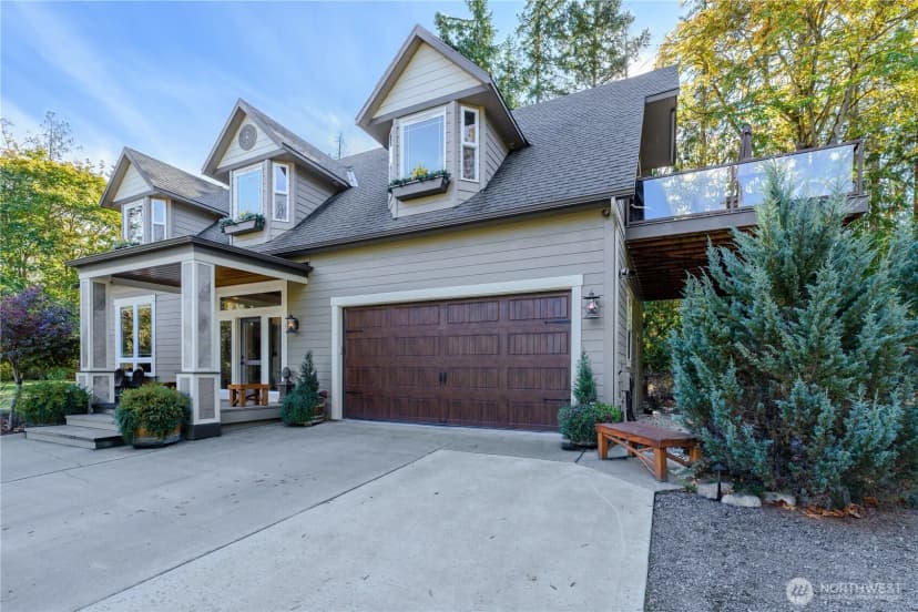 Property photo for 211 Yellow Brick Road, Sequim photo 2