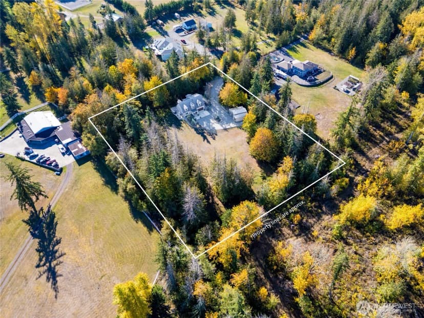 Property photo for 211 Yellow Brick Road, Sequim photo 40