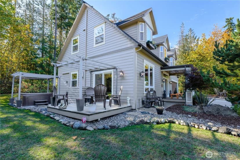 Property photo for 211 Yellow Brick Road, Sequim photo 9