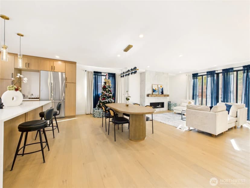 Property photo for 2810 2808 E Howell St, Seattle photo 6