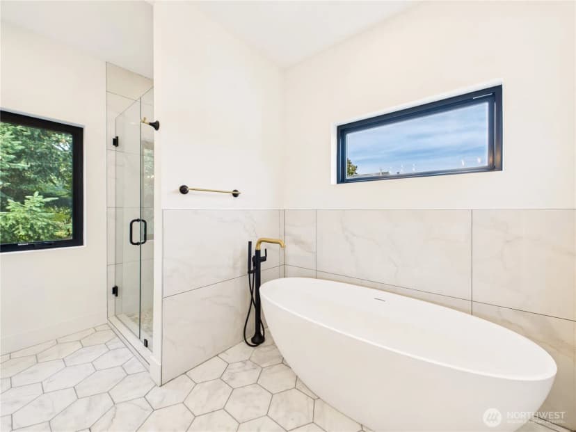 Property photo for 2810 2808 E Howell St, Seattle photo 12