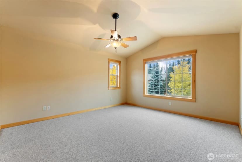 Property photo for 300 Cascadian Court #15, Winthrop photo 17