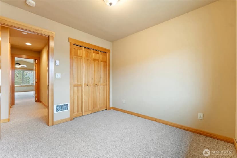 Property photo for 300 Cascadian Court #15, Winthrop photo 24