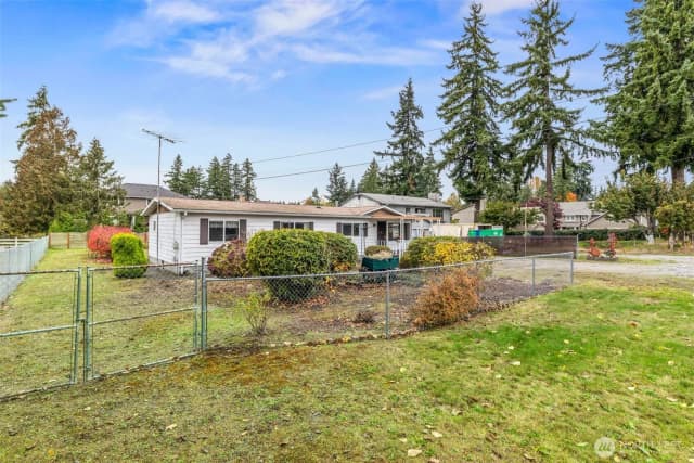 Property photo for 35119 28th Avenue S, Federal Way photo 4