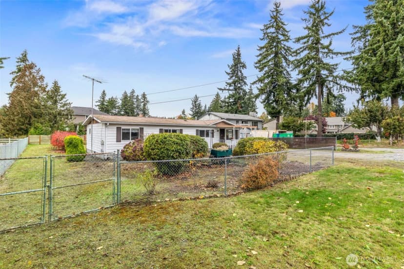 Property photo for 35119 28th Avenue S, Federal Way photo 4