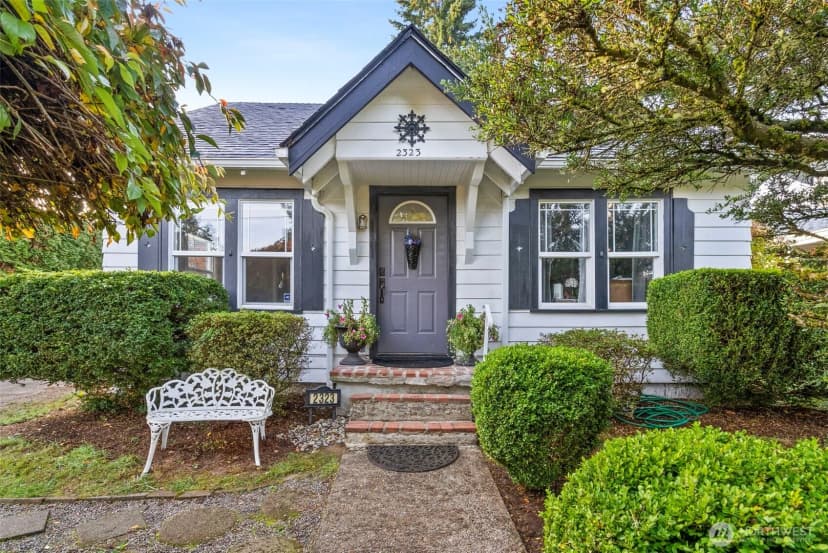 Property photo for 2323 Olympia Avenue Ne, Olympia