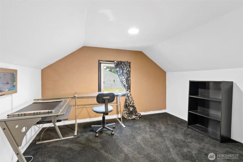 Property photo for 2323 Olympia Avenue Ne, Olympia photo 14