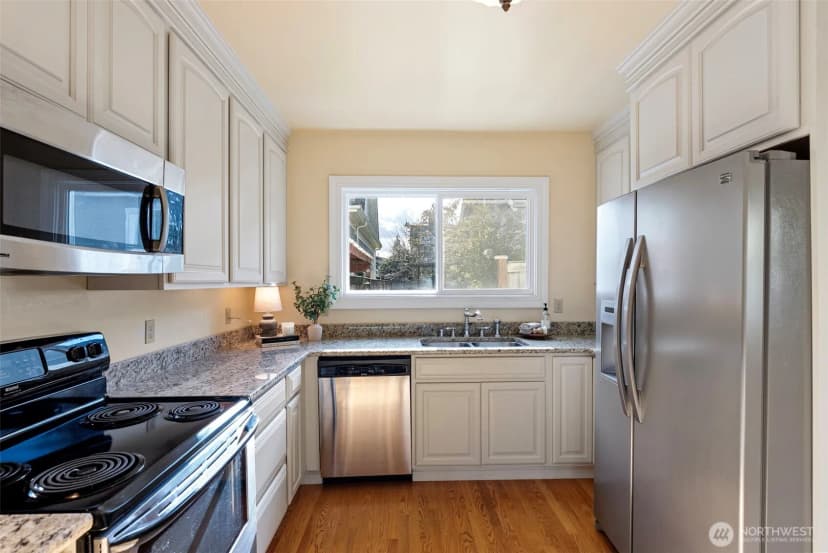 Property photo for 2610 N Warner Street, Tacoma photo 12