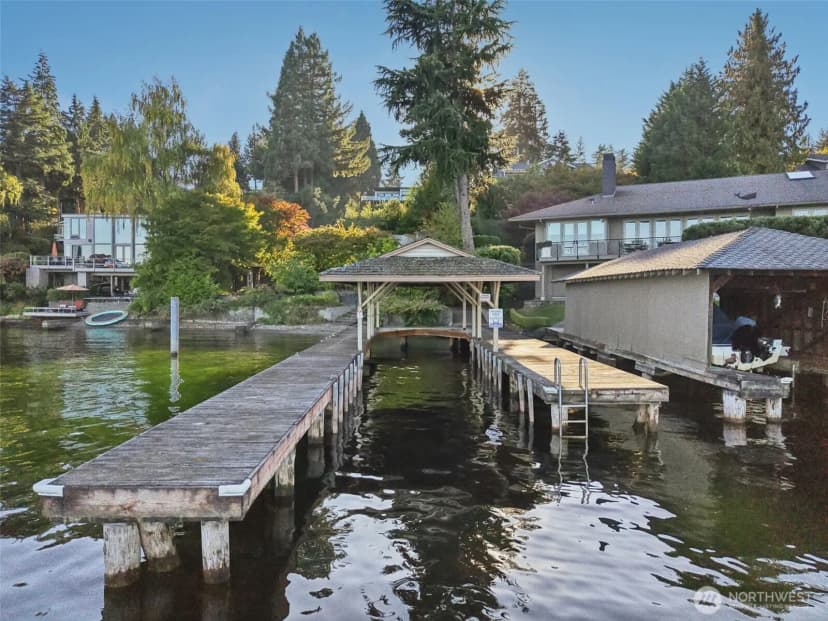 Property photo for 7220 North Mercer Way, Mercer Island photo 13