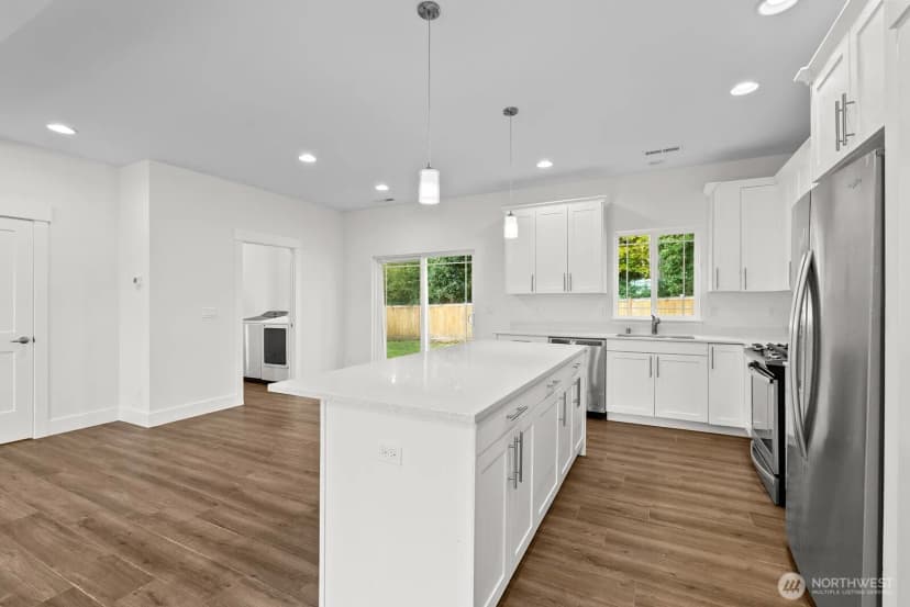 Property photo for 19518 26th Street Court Sw, Lakebay photo 10