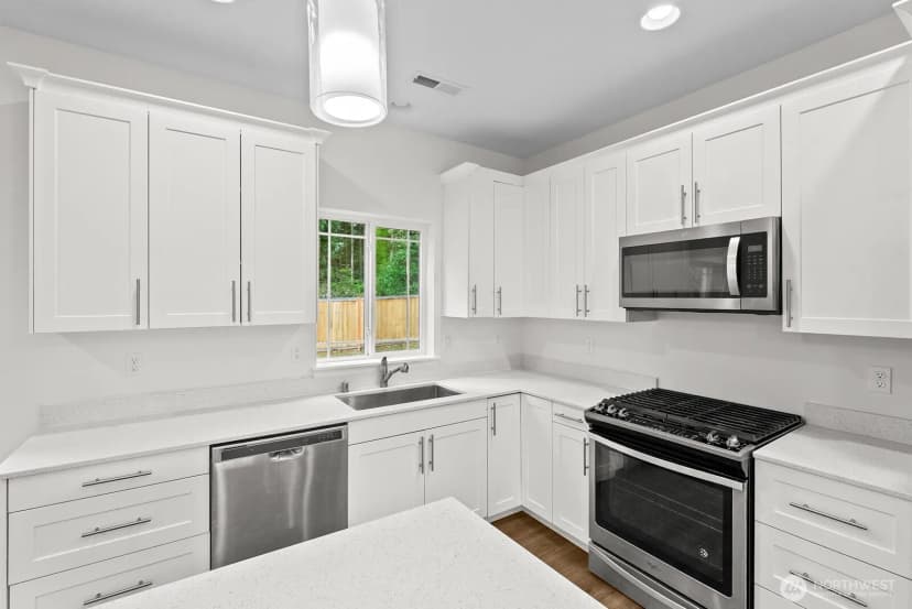 Property photo for 19518 26th Street Court Sw, Lakebay photo 8