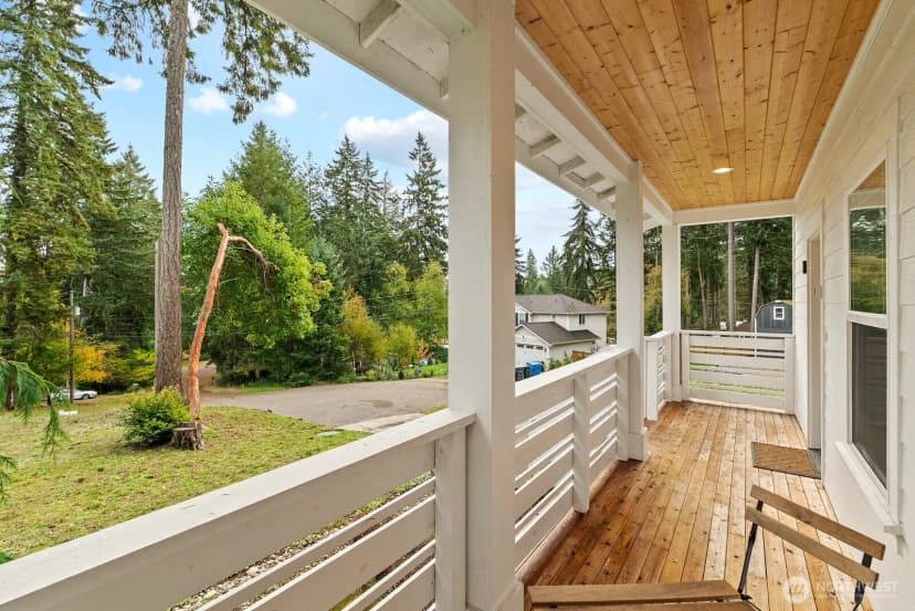 Property photo for 19518 26th Street Court Sw, Lakebay photo 3