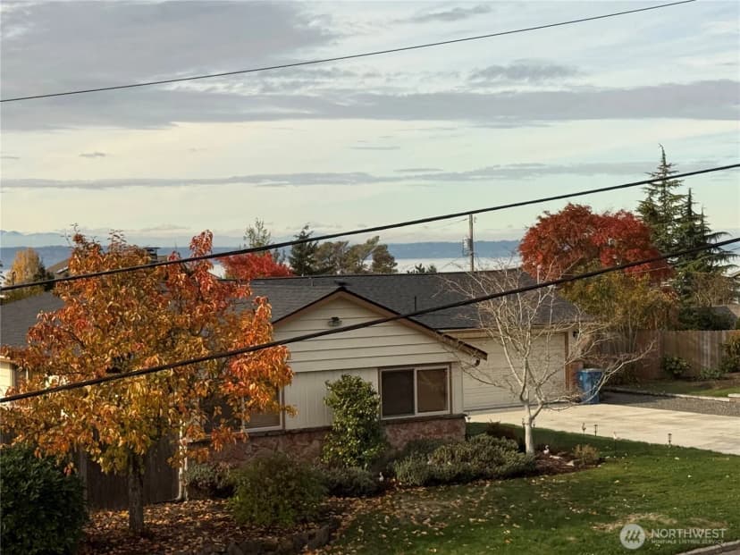 Property photo for 22039 98th Place W, Edmonds photo 31