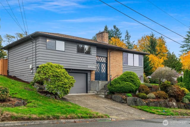 Property photo for 22039 98th Place W, Edmonds photo 3