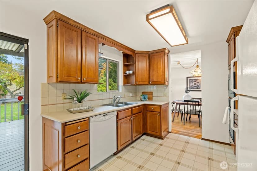Property photo for 22039 98th Place W, Edmonds photo 13