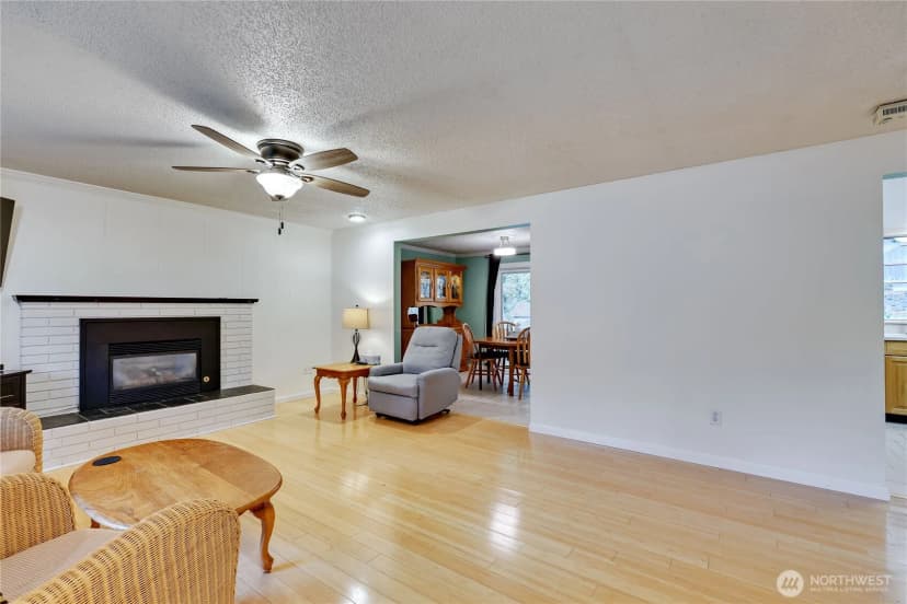 Property photo for 3929 Briarwood Drive Se, Port Orchard photo 5