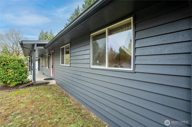 Property photo for 3929 Briarwood Drive Se, Port Orchard photo 2