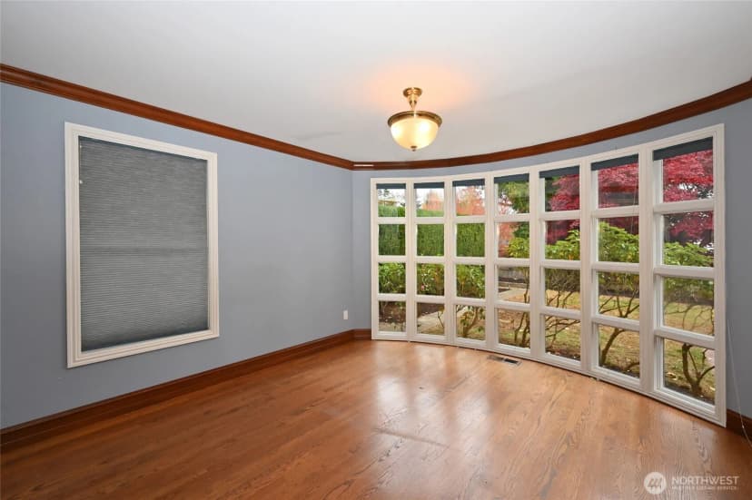 Property photo for 3654 W Viewmont Way W, Seattle photo 14