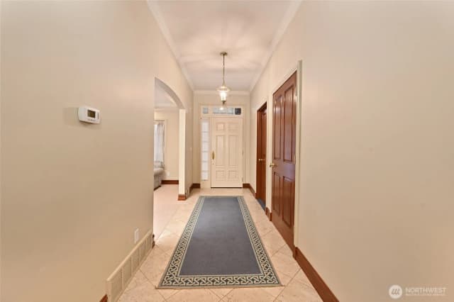 Property photo for 3654 W Viewmont Way W, Seattle photo 2