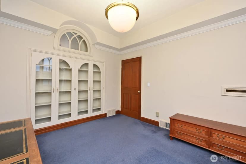 Property photo for 3654 W Viewmont Way W, Seattle photo 8