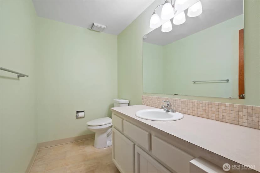 Property photo for 4415 Poplar Way, Longview photo 9